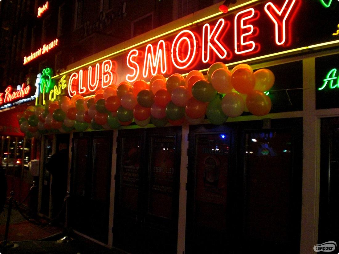 Stappen op dinsdagavond in Club Smokey in Amsterdam
